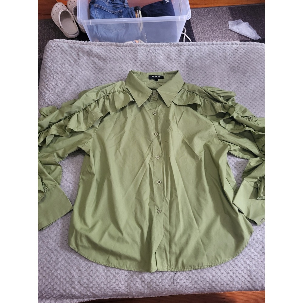 Beulah green ruffled long sleeve blouse size large
